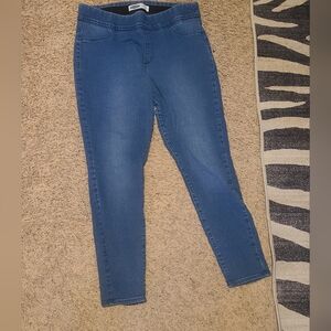 Old Navy Women's Skinny Jeans in Deep Blue